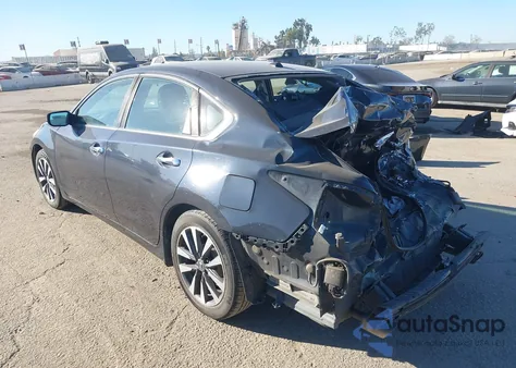 2017 Nissan Altima 2.5 Sv z USA, uszkodzony, nr VIN 1N4AL3AP2HC278200